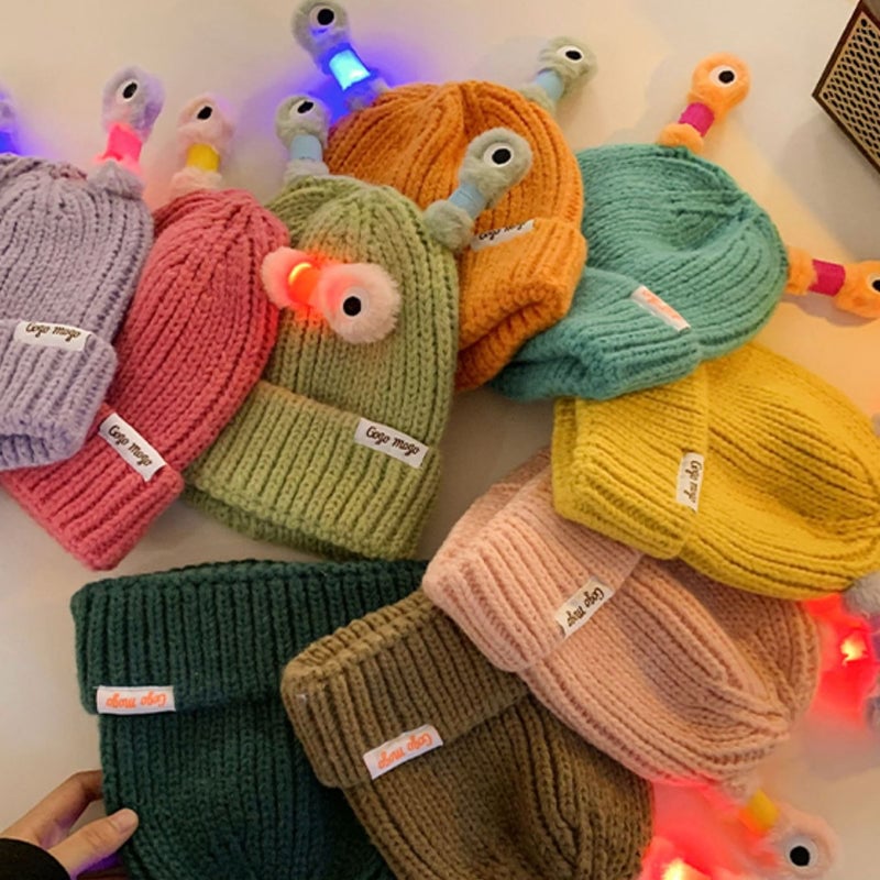 🔥2025 HOT SALE ✨️Winter Parent-Child Cute Glowing Little Monster Knit Hat